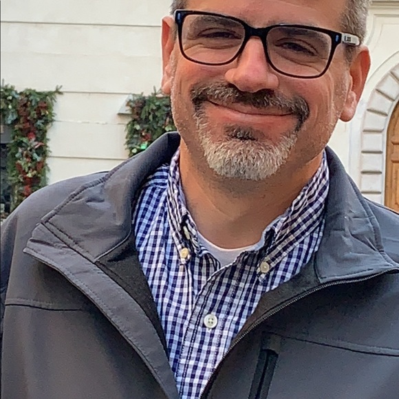 Meet your Posher, Meredith - Picture 4 of 8